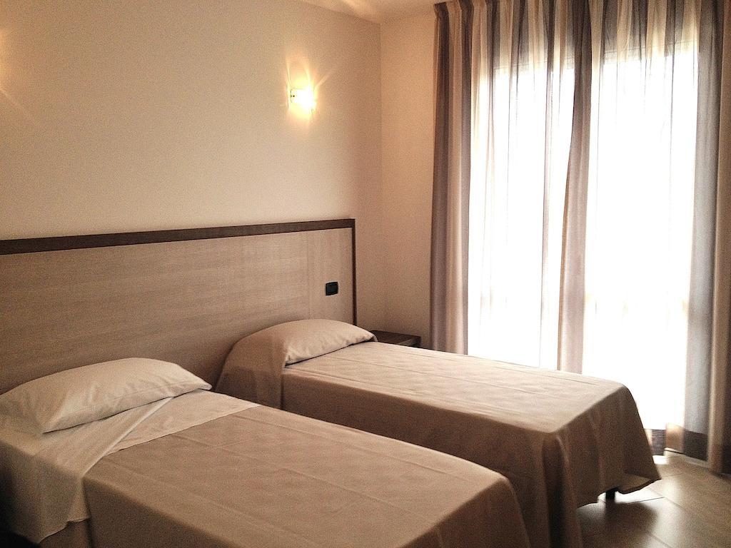 Hotel Lido Inn Lido di Camaiore Exterior photo