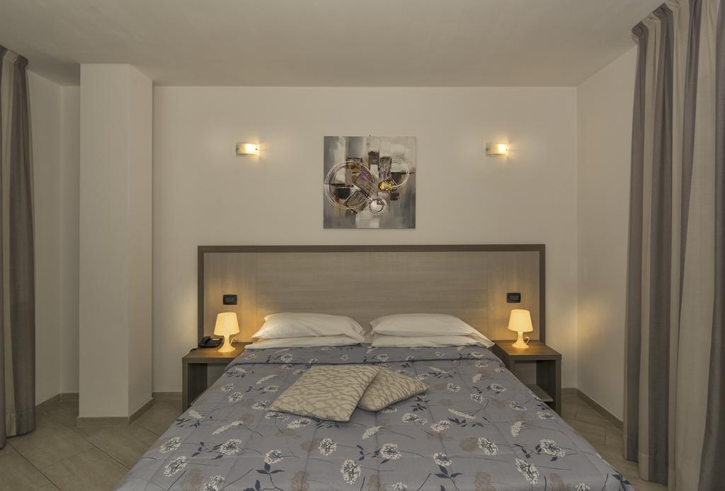 Hotel Lido Inn Lido di Camaiore Exterior photo